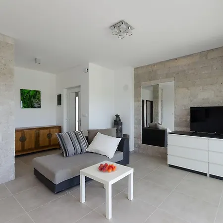 Romance Apartamento